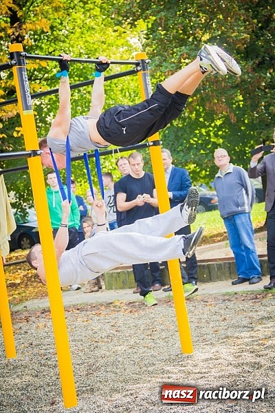 Zdjęcie w galerii na portalu naszraciborz.pl: Otwarcie parku do Street Workout wiadomości z regionu