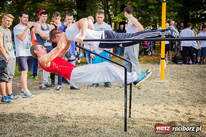 Zdjęcie w galerii na portalu naszraciborz.pl: Otwarcie parku do Street Workout wiadomości z regionu