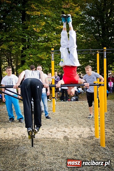 Zdjęcie w galerii na portalu naszraciborz.pl: Otwarcie parku do Street Workout wiadomości z regionu