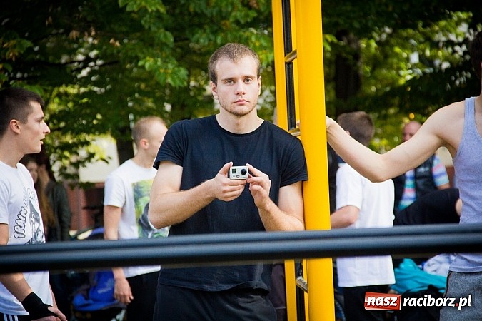Zdjęcie w galerii na portalu naszraciborz.pl: Otwarcie parku do Street Workout wiadomości z regionu
