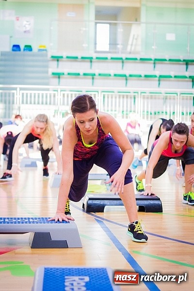 Zdjęcie w galerii na portalu naszraciborz.pl: Ponad sto pań na festiwalu fitness w Arenie Rafako wiadomości z regionu