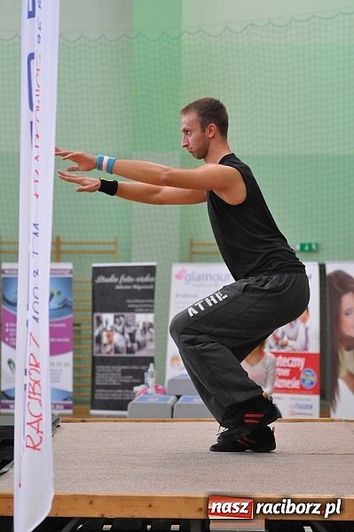 Zdjęcie w galerii na portalu naszraciborz.pl: Ponad sto pań na festiwalu fitness w Arenie Rafako wiadomości z regionu