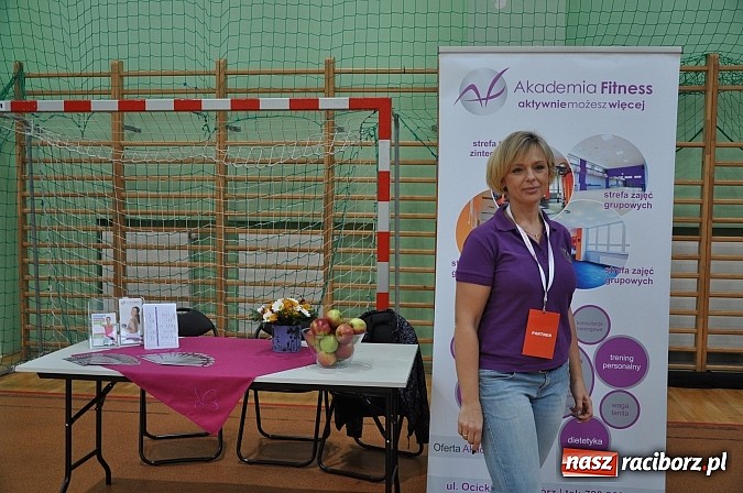 Zdjęcie w galerii na portalu naszraciborz.pl: Ponad sto pań na festiwalu fitness w Arenie Rafako wiadomości z regionu
