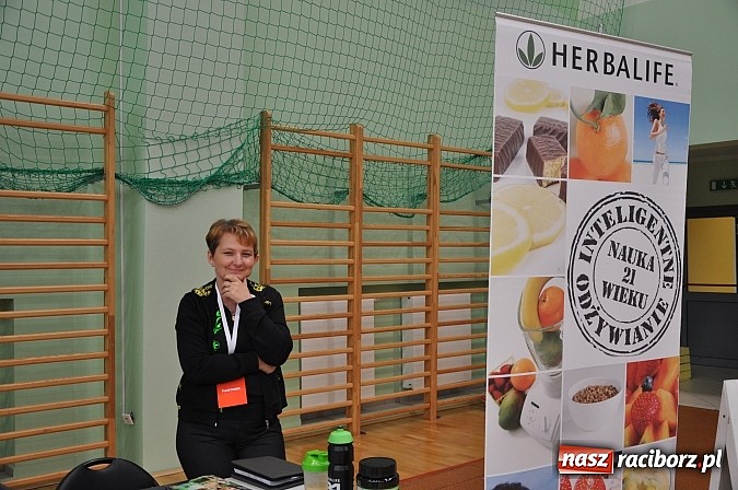 Zdjęcie w galerii na portalu naszraciborz.pl: Ponad sto pań na festiwalu fitness w Arenie Rafako wiadomości z regionu