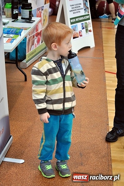 Zdjęcie w galerii na portalu naszraciborz.pl: Ponad sto pań na festiwalu fitness w Arenie Rafako wiadomości z regionu