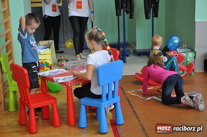 Zdjęcie w galerii na portalu naszraciborz.pl: Ponad sto pań na festiwalu fitness w Arenie Rafako wiadomości z regionu