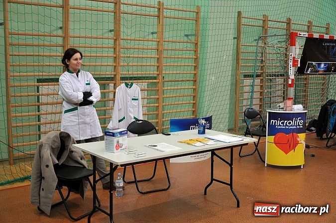 Zdjęcie w galerii na portalu naszraciborz.pl: Ponad sto pań na festiwalu fitness w Arenie Rafako wiadomości z regionu