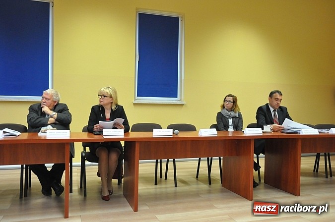 Zdjęcie w galerii na portalu naszraciborz.pl: Pietrowice Wielkie przetarły innym szlak wiadomości z regionu