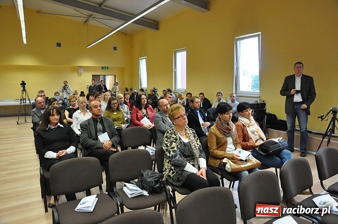 Zdjęcie w galerii na portalu naszraciborz.pl: Pietrowice Wielkie przetarły innym szlak wiadomości z regionu