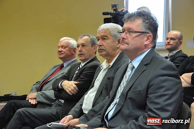 Zdjęcie w galerii na portalu naszraciborz.pl: Pietrowice Wielkie przetarły innym szlak wiadomości z regionu