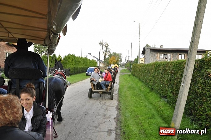 Zdjęcie w galerii na portalu naszraciborz.pl: Święto jeźdźców - hubertus na Budzinie wiadomości z regionu