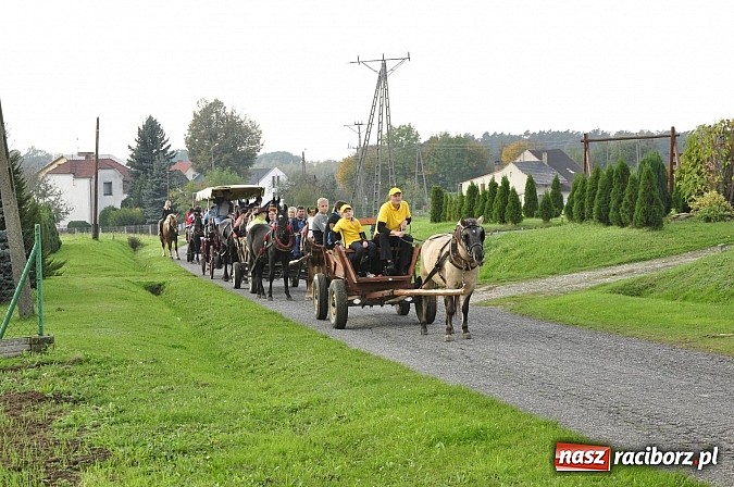 Zdjęcie w galerii na portalu naszraciborz.pl: Święto jeźdźców - hubertus na Budzinie wiadomości z regionu