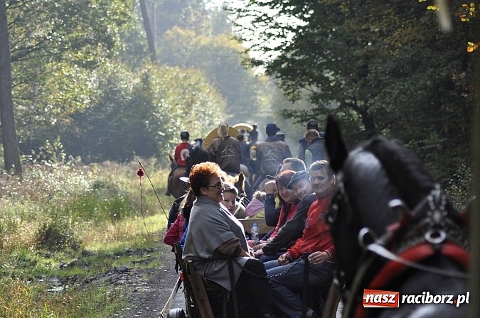 Zdjęcie w galerii na portalu naszraciborz.pl: Święto jeźdźców - hubertus na Budzinie wiadomości z regionu