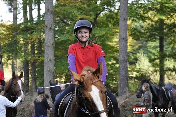 Zdjęcie w galerii na portalu naszraciborz.pl: Święto jeźdźców - hubertus na Budzinie wiadomości z regionu