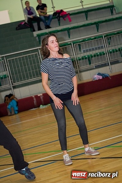 Zdjęcie w galerii na portalu naszraciborz.pl: Wieczorna zumba w Arenie Rafako wiadomości z regionu