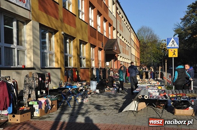 Zdjęcie w galerii na portalu naszraciborz.pl: Lamus reaktywacja - giełda staroci w Raciborzu wiadomości z regionu
