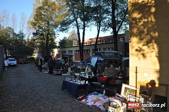 Zdjęcie w galerii na portalu naszraciborz.pl: Lamus reaktywacja - giełda staroci w Raciborzu wiadomości z regionu