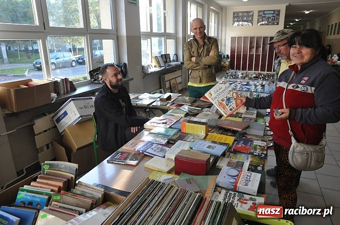 Zdjęcie w galerii na portalu naszraciborz.pl: Lamus reaktywacja - giełda staroci w Raciborzu wiadomości z regionu