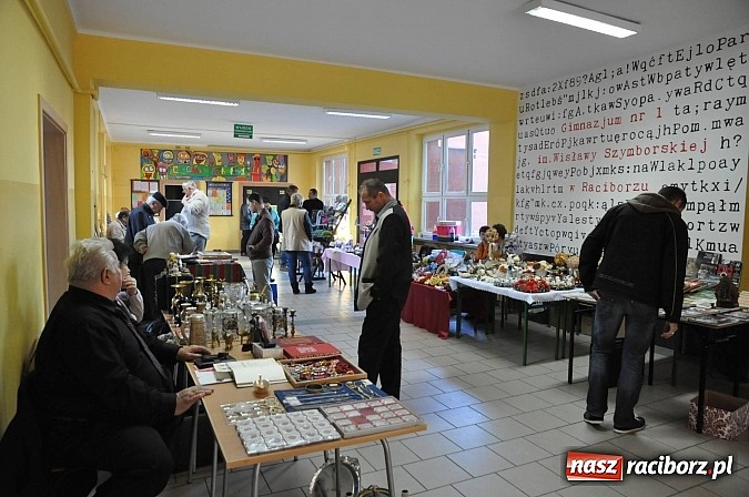 Zdjęcie w galerii na portalu naszraciborz.pl: Lamus reaktywacja - giełda staroci w Raciborzu wiadomości z regionu