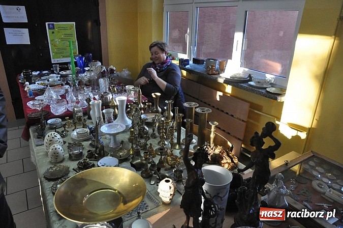 Zdjęcie w galerii na portalu naszraciborz.pl: Lamus reaktywacja - giełda staroci w Raciborzu wiadomości z regionu