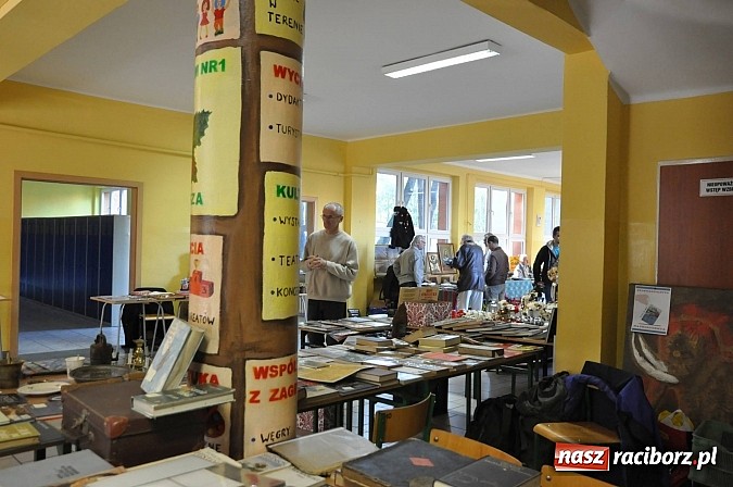 Zdjęcie w galerii na portalu naszraciborz.pl: Lamus reaktywacja - giełda staroci w Raciborzu wiadomości z regionu