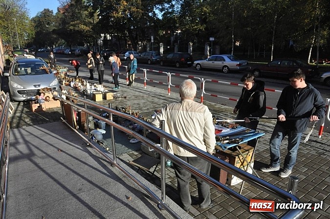 Zdjęcie w galerii na portalu naszraciborz.pl: Lamus reaktywacja - giełda staroci w Raciborzu wiadomości z regionu