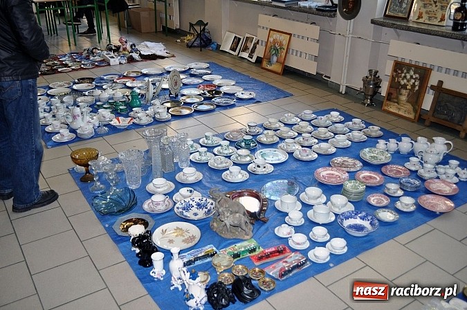 Zdjęcie w galerii na portalu naszraciborz.pl: Lamus reaktywacja - giełda staroci w Raciborzu wiadomości z regionu