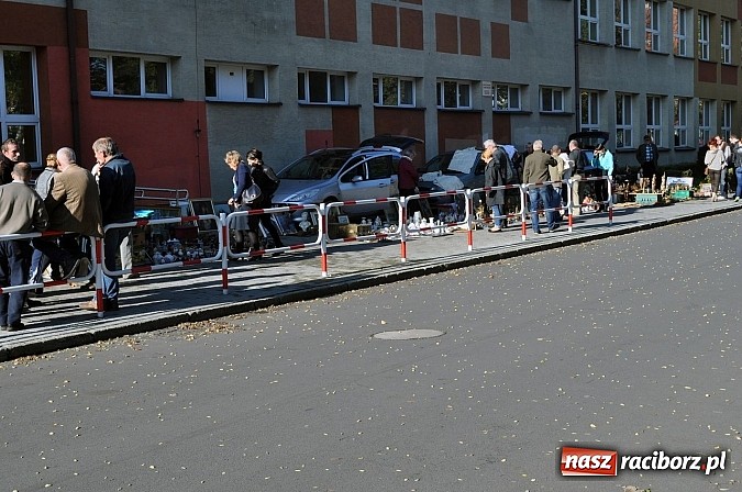 Zdjęcie w galerii na portalu naszraciborz.pl: Lamus reaktywacja - giełda staroci w Raciborzu wiadomości z regionu