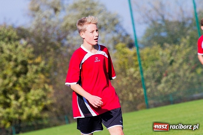 Zdjęcie w galerii na portalu naszraciborz.pl: Komplet punktów pojechał do Kokoszyc. Honorowe trafienie to za mało wiadomości z regionu