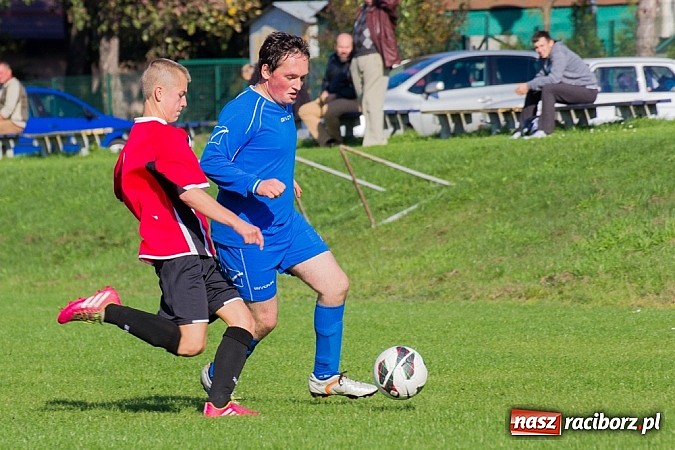 Zdjęcie w galerii na portalu naszraciborz.pl: Komplet punktów pojechał do Kokoszyc. Honorowe trafienie to za mało wiadomości z regionu