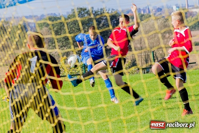 Zdjęcie w galerii na portalu naszraciborz.pl: Komplet punktów pojechał do Kokoszyc. Honorowe trafienie to za mało wiadomości z regionu