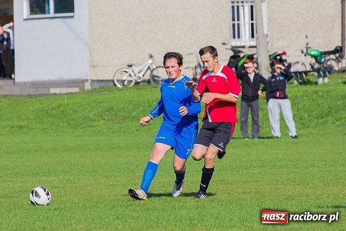 Zdjęcie w galerii na portalu naszraciborz.pl: Komplet punktów pojechał do Kokoszyc. Honorowe trafienie to za mało wiadomości z regionu