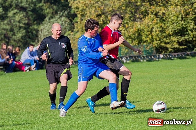 Zdjęcie w galerii na portalu naszraciborz.pl: Komplet punktów pojechał do Kokoszyc. Honorowe trafienie to za mało wiadomości z regionu