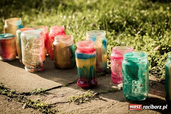 Zdjęcie w galerii na portalu naszraciborz.pl: Piknik artystyczny Światło na Park wiadomości z regionu