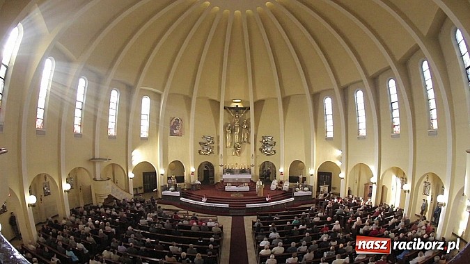 Zdjęcie w galerii na portalu naszraciborz.pl: Organy w kościele NSPJ znów pięknie brzmią wiadomości z regionu