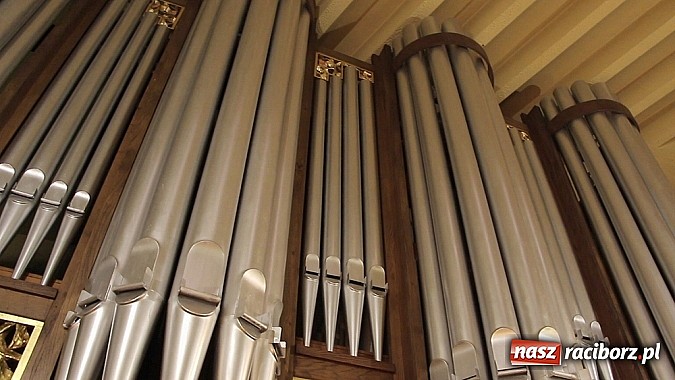 Zdjęcie w galerii na portalu naszraciborz.pl: Organy w kościele NSPJ znów pięknie brzmią wiadomości z regionu