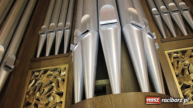 Zdjęcie w galerii na portalu naszraciborz.pl: Organy w kościele NSPJ znów pięknie brzmią wiadomości z regionu