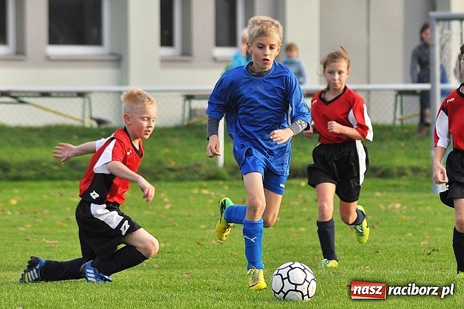 Zdjęcie w galerii na portalu naszraciborz.pl: Młodzi piłkarze Startu z kompletem punkt&oacute;w wiadomości z regionu