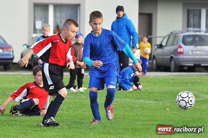 Zdjęcie w galerii na portalu naszraciborz.pl: Młodzi piłkarze Startu z kompletem punkt&oacute;w wiadomości z regionu