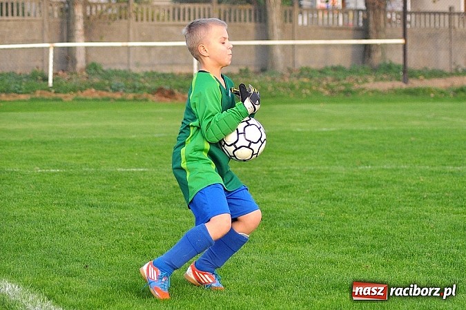 Zdjęcie w galerii na portalu naszraciborz.pl: Młodzi piłkarze Startu z kompletem punkt&oacute;w wiadomości z regionu