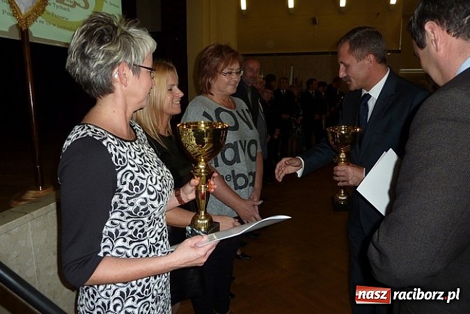 Zdjęcie w galerii na portalu naszraciborz.pl: Sport szkolny. ZSOMS i SP 15 najlepsi na Śląsku wiadomości z regionu