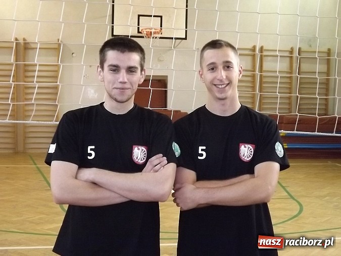 Zdjęcie w galerii na portalu naszraciborz.pl: Mistrzostwa Raciborza w dw&oacute;jkach siatkarskich wiadomości z regionu