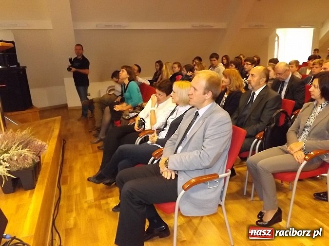 Zdjęcie w galerii na portalu naszraciborz.pl: Na zamku trwają VII Raciborskie Dni Nauki i Techniki  wiadomości z regionu