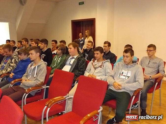 Zdjęcie w galerii na portalu naszraciborz.pl: Na zamku trwają VII Raciborskie Dni Nauki i Techniki  wiadomości z regionu