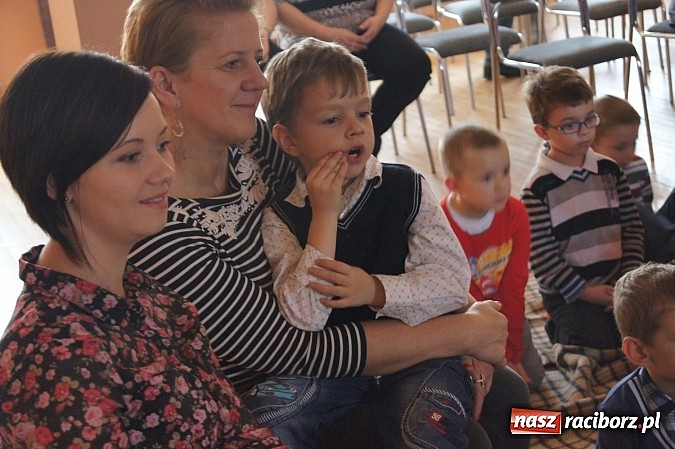 Zdjęcie w galerii na portalu naszraciborz.pl: Teatr wystąpił dla dzieci w GCK w Nędzy wiadomości z regionu
