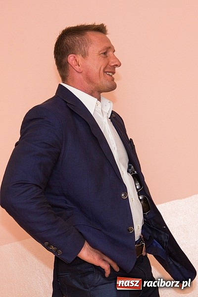 Zdjęcie w galerii na portalu naszraciborz.pl: Pasowanie na starszaka w Przedszkolu nr 11 wiadomości z regionu