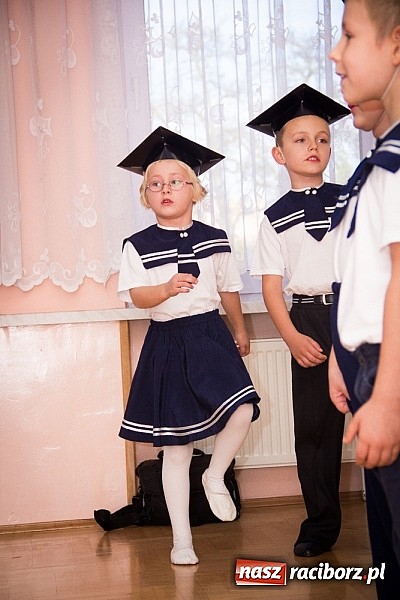 Zdjęcie w galerii na portalu naszraciborz.pl: Pasowanie na starszaka w Przedszkolu nr 11 wiadomości z regionu
