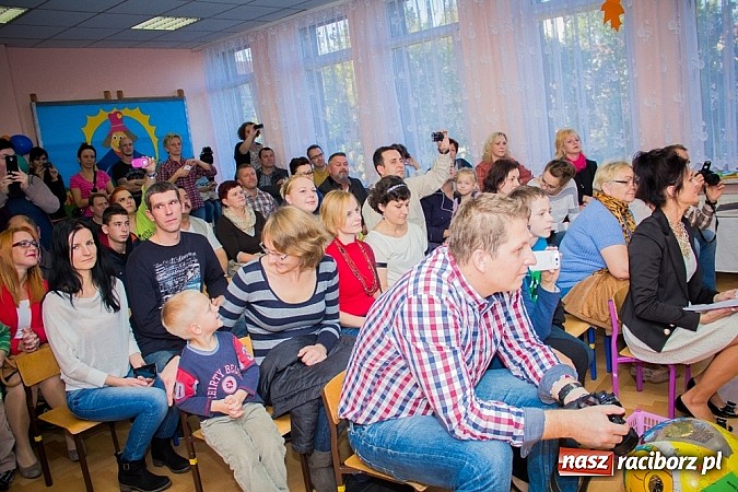 Zdjęcie w galerii na portalu naszraciborz.pl: Pasowanie na starszaka w Przedszkolu nr 11 wiadomości z regionu