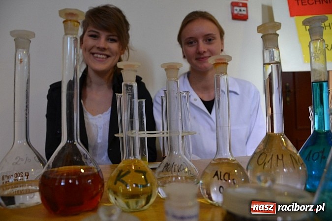 Zdjęcie w galerii na portalu naszraciborz.pl: O współczesnej nauce w średniowiecznych murach wiadomości z regionu