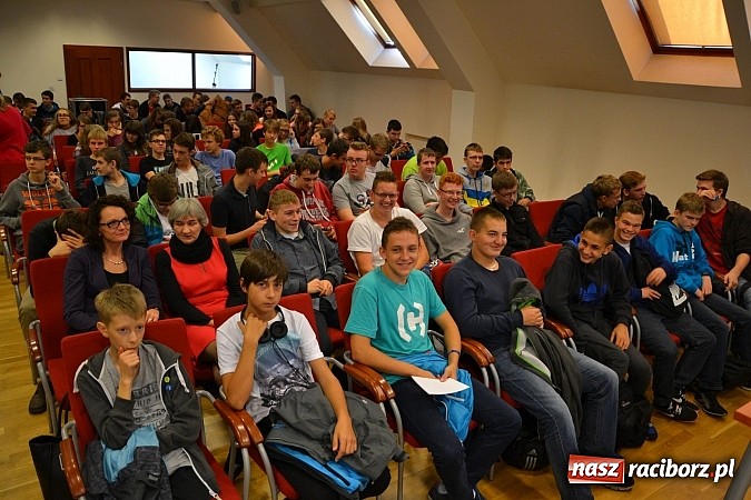 Zdjęcie w galerii na portalu naszraciborz.pl: O współczesnej nauce w średniowiecznych murach wiadomości z regionu